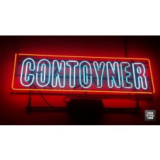 홍대 상수동 '컨토이너 CONTOYNER' 피큐어카페 네온 간판