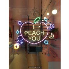 [이대 간판] PEACH YOU 아트 네온